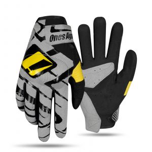 Motorcycle Gloves – Light, Touch-Screen & Reflective Protection